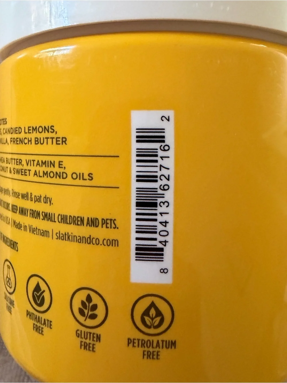 Homeworx - Slatkin + Co. Limoncello Cupcake Exfoliating Body Scrub (18.5 oz)
